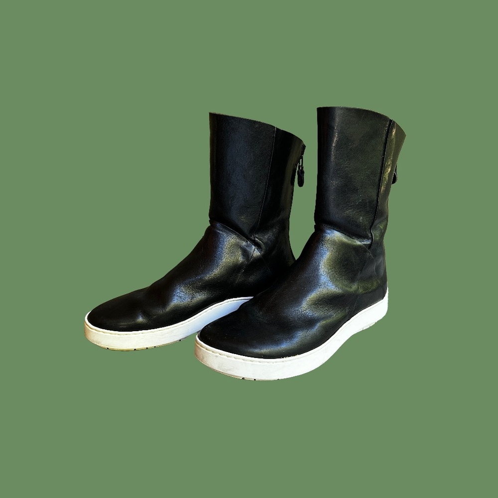 Womens Trippen Swan leather boot back zip 39